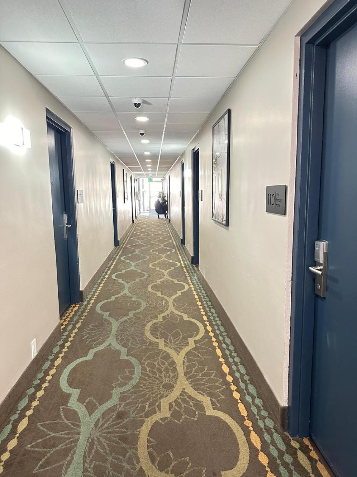Prodigy Hotel, A Days Inn By Wyndham Davis Exterior foto